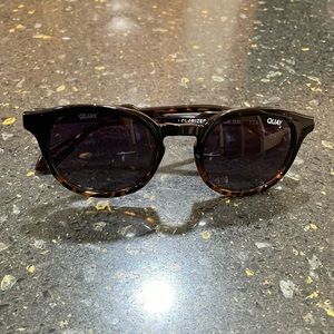 Quay Polarized NWT Walk On Sunglasses